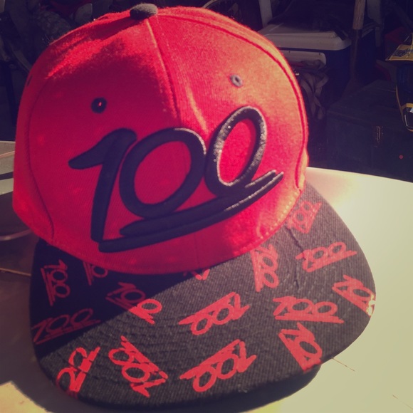 💯 men SnapBack