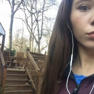 Meet your Posher, Corinne