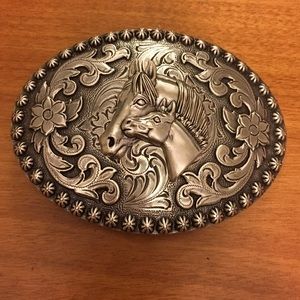 Horse belt buckle