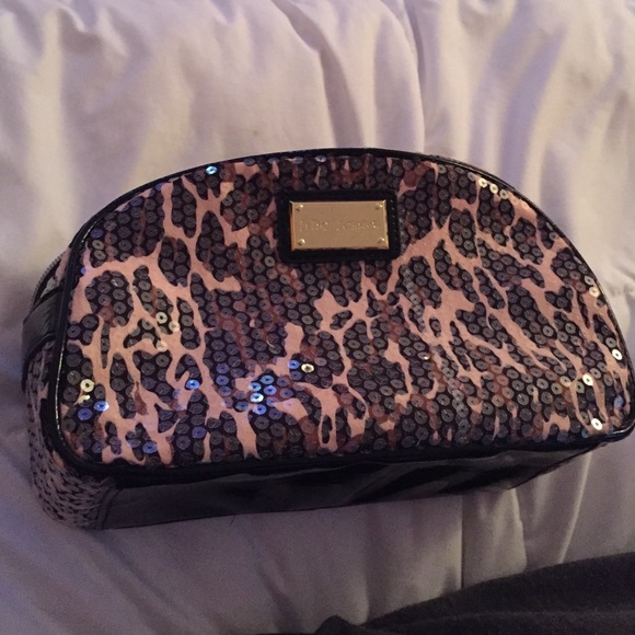 Betsy Johnson Makeup Bag - Picture 2 of 4