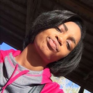 Meet your Posher, Saniya