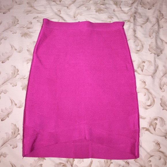 Express sexy, hot pink, bandage skirt!
