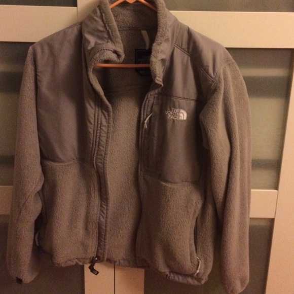 GREY NORTH FACE JACKET