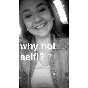 Meet your Posher, Selena