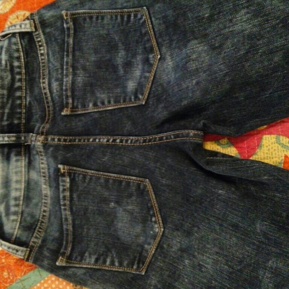 High Waisted Jeans - Picture 3 of 4