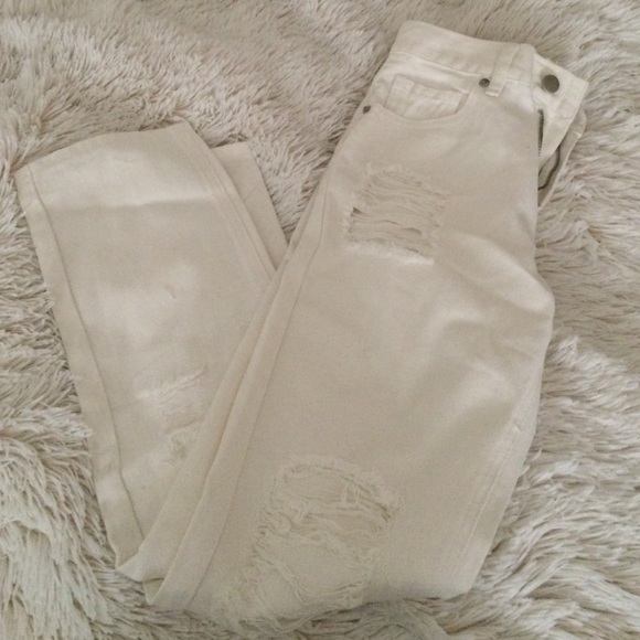 Brandy Melville Boyfriend jeans