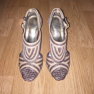 Bakers open toe straw heels