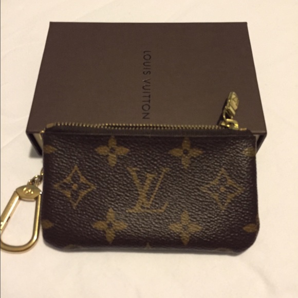Louis Vuitton Accessories - ‼️ PRICE DROP ‼️Louis Vuitton Monogram Key Pouch