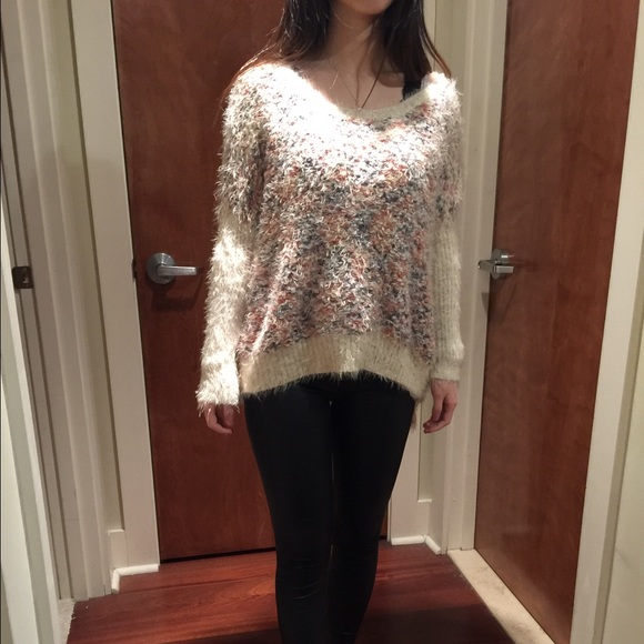 Sweater - Picture 2 of 4