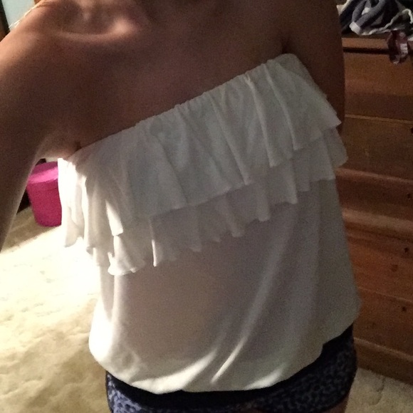 sleeveless white party top