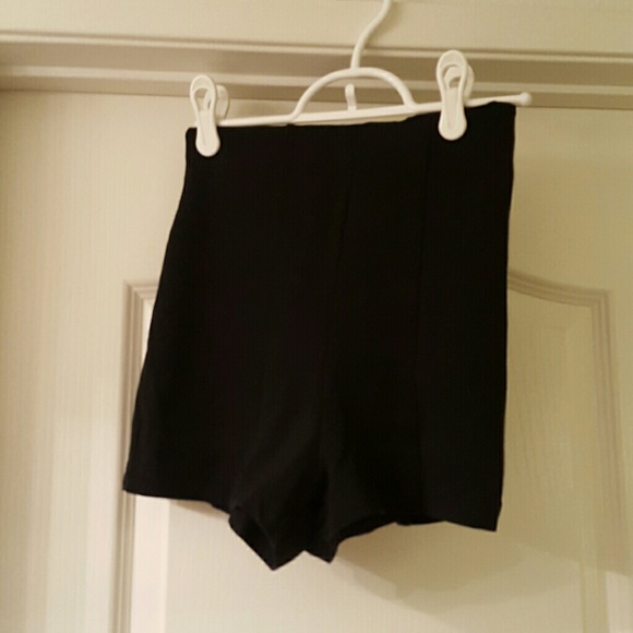 Black high rise brandy Melville shorts