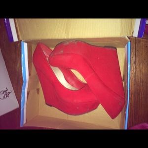 Red Wedges
