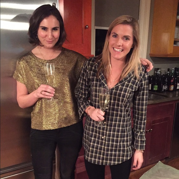 Meet your Posher, Katie - Picture 2 of 3