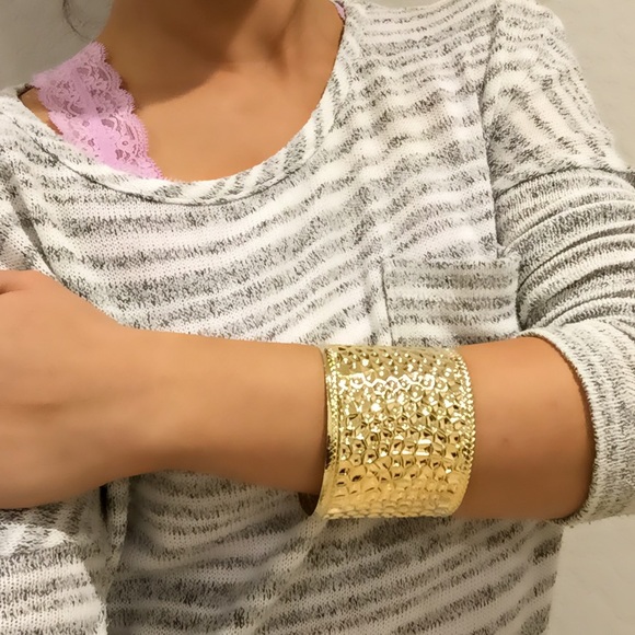 3/20 Hammered Cuff - Picture 2 of 4