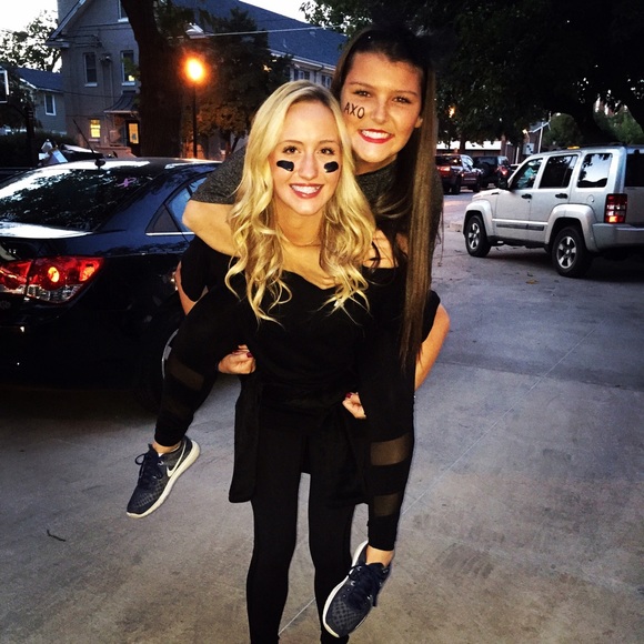 Meet your Posher, Allyson - Picture 1 of 1