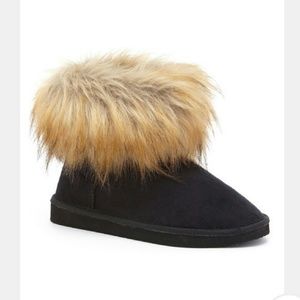 FINAL MARKDOWN! NWT! NIB! Fur boots