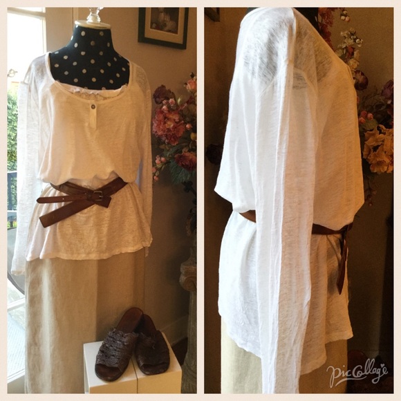 ❗️SOLD❗️🎀G.H.Bass & Co. Linen Top - Picture 2 of 3