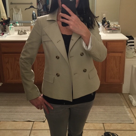 Banana Republic beige blazer/trench size 0