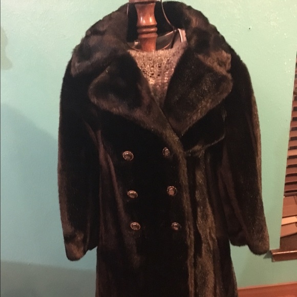 Faux fur coat women's small-medium 3/4 arm sleeve!