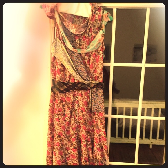 Floral mix print dress!