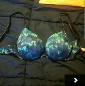 Wear everywhere push-up