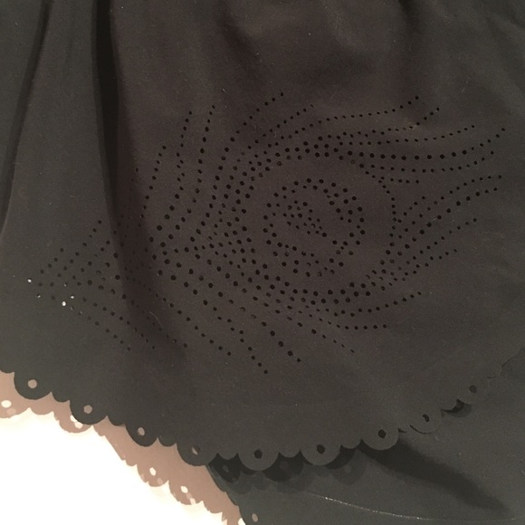 LULULEMON shorts! - Picture 2 of 4