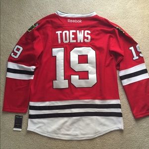Blackhawks Jonathan Toews authentic jersey