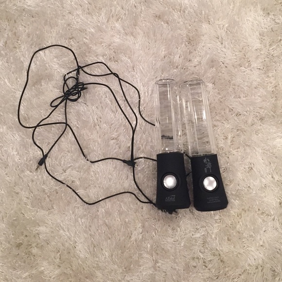 Dancing water speakers - Picture 1 of 1