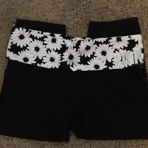 VS Pink skinny crop yoga pants