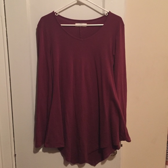Burgundy Tunic Top 🍁