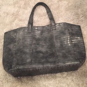 Neimans tote in gray