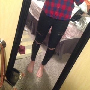 Forever 21 black ripped skinny jeans