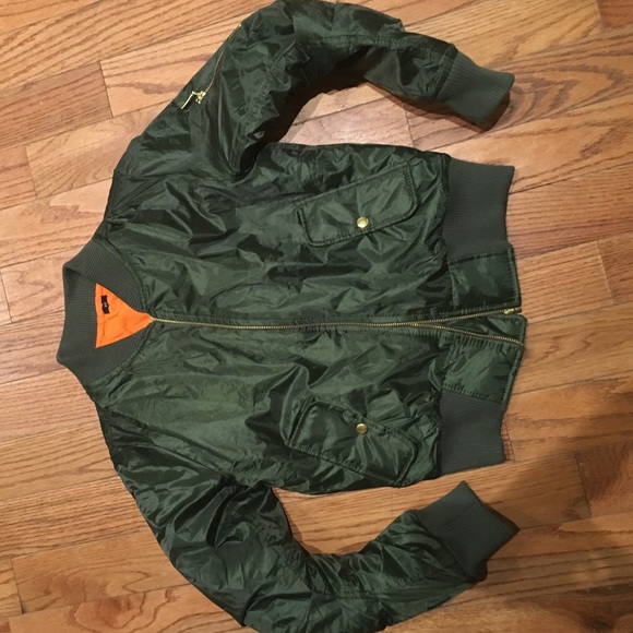 Bomber jacket