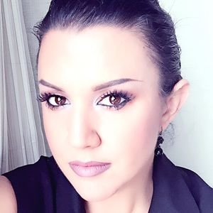 Meet your Posher, Cat