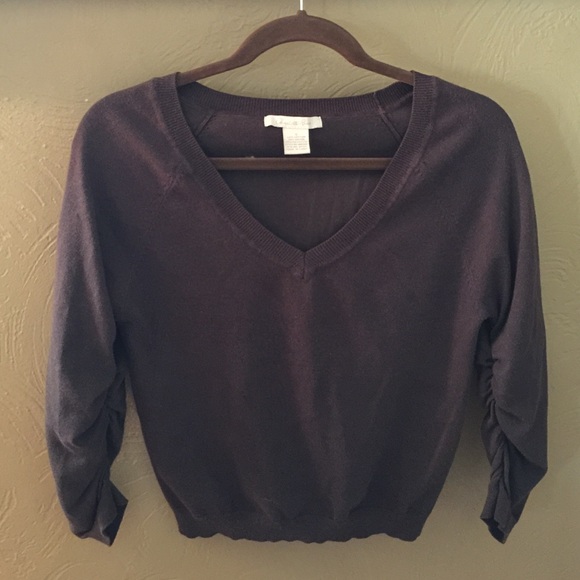SOLD Grey 1/4 Sleeve Sweater - Picture 2 of 3