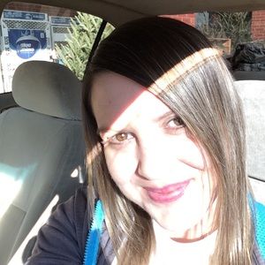 Meet your Posher, Leah