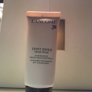 LANCOME TEINT IDOLE FRESHWEAR MAKEUP BISQUE 4w new