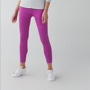 Lululemon zone in crops