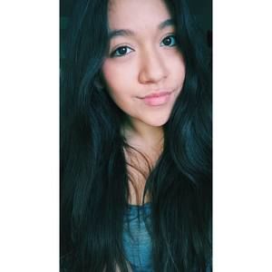 Meet your Posher, Manuela