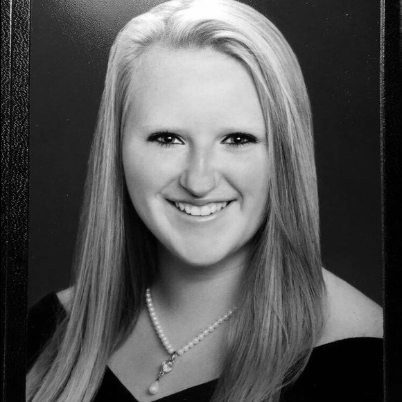 Meet your Posher, Michaela - Picture 1 of 1