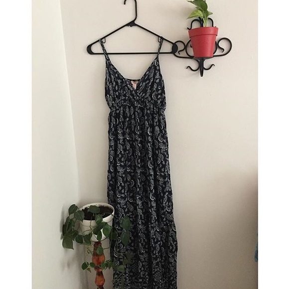 Navy Paisley Maxi Dress - Picture 1 of 1