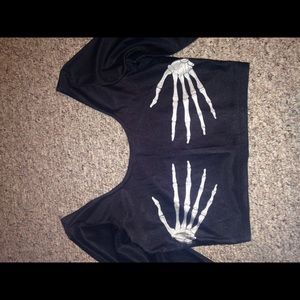 Skull crop top