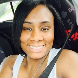 Meet your Posher, Denise