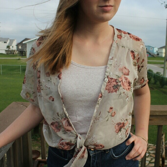 Sheer Floral Blouse - Picture 1 of 4