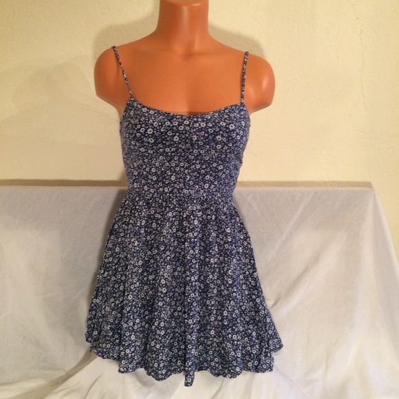 Urban Outfitters Floral Skater Dress - Picture 1 of 4