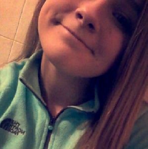 Meet your Posher, Adrienne