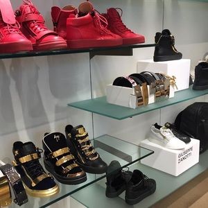 Meet your Posher, Junior