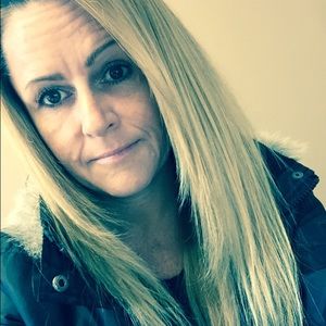 Meet your Posher, Dina