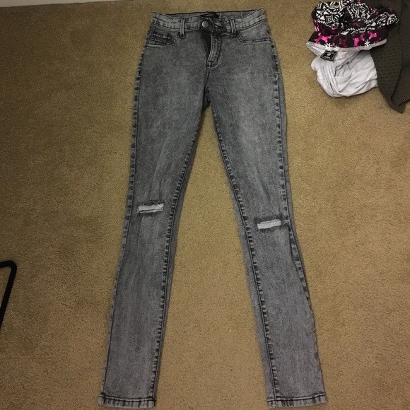 High wasted acid washed ripped skinny jeggings
