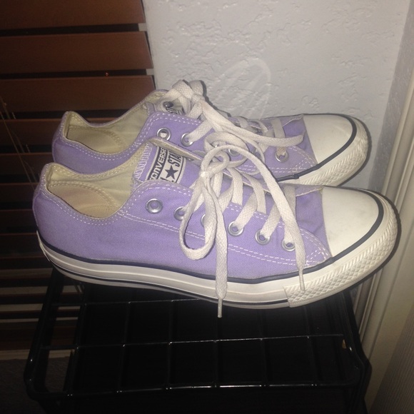 lavender converse womens